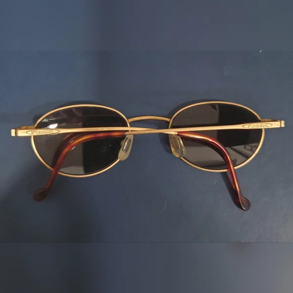 Fossil Vintage 1996 Brushed Gold Sunglasses - Picture 2 of 11